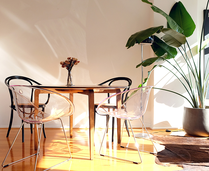 RONDI Table &copy;Fitzroy Klee 2016